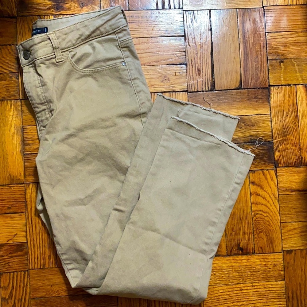 Lee classic fit khaki jeans size: 4